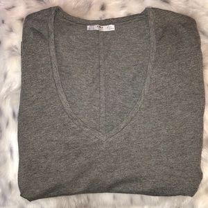 Zara women’s tee v neck